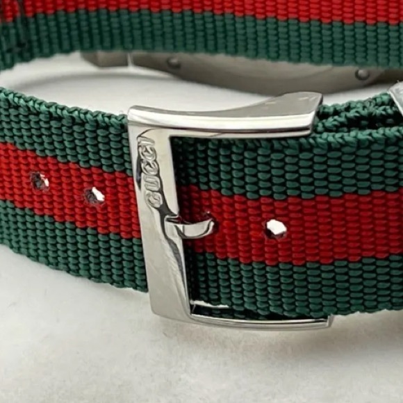 GUCCI 40mm Italian Luxury Watch - Picture 8 of 9